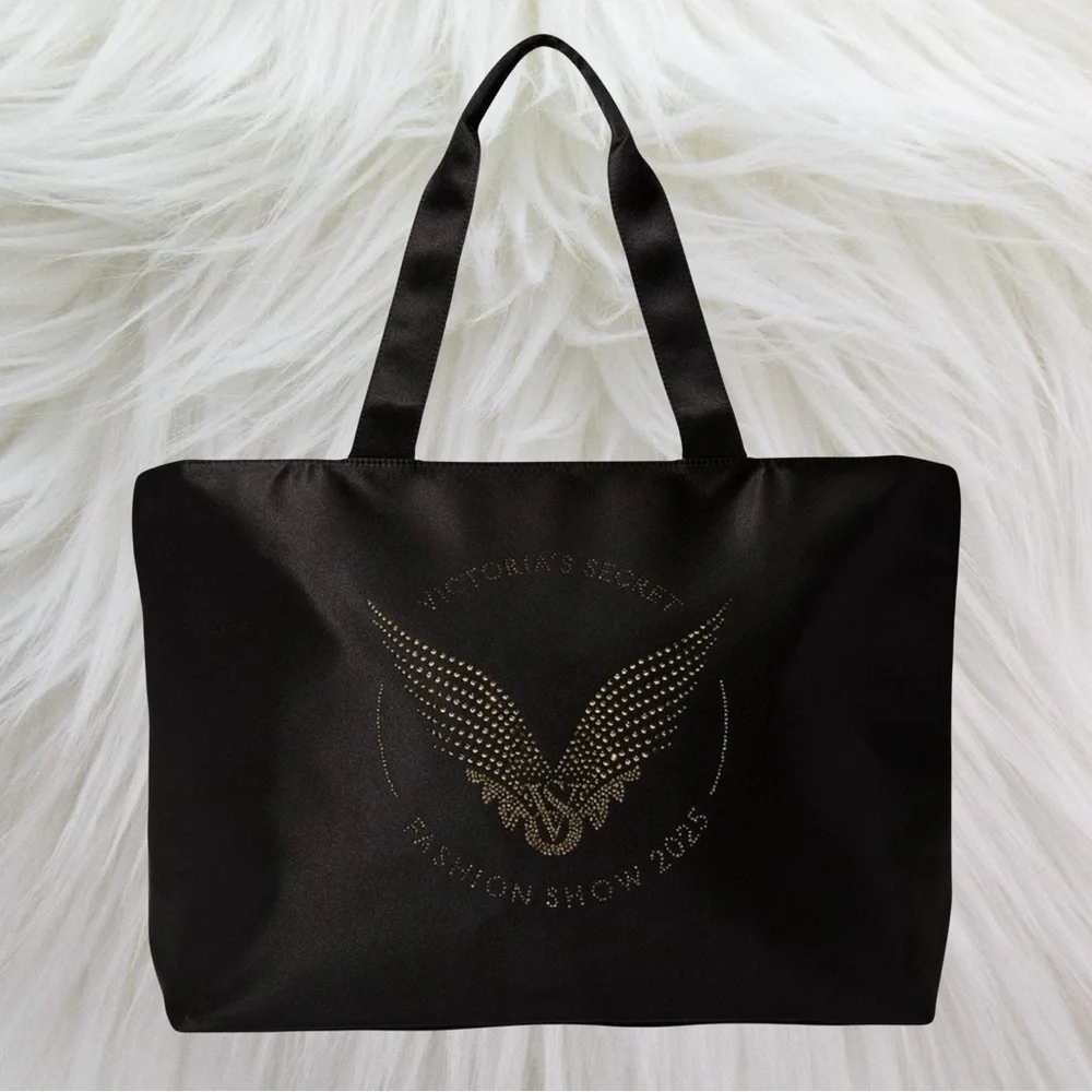✨BRAND NEW! victoria's secret 2025 fashion show tote bag✨ - Picture 1 of 2